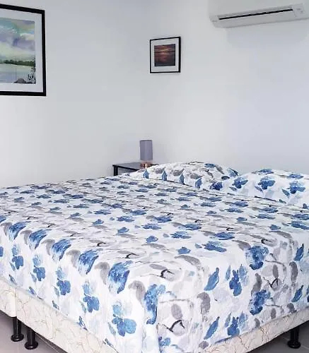 Secluded And Private Ocean And Mountain View Villa Very Close To Town *